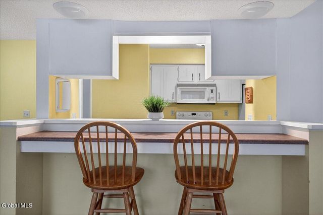 105 Yorktown Drive, Clifton Park, NY 12065