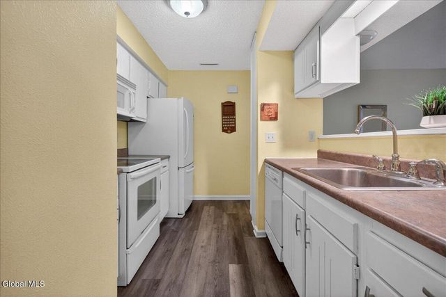 105 Yorktown Drive, Clifton Park, NY 12065