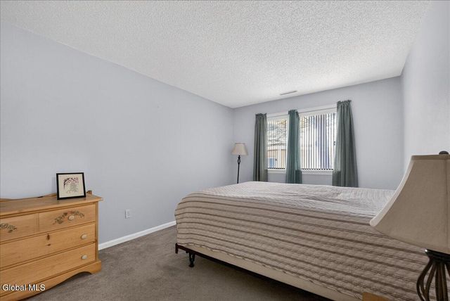 105 Yorktown Drive, Clifton Park, NY 12065