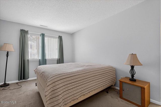 105 Yorktown Drive, Clifton Park, NY 12065