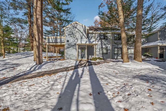 105 Yorktown Drive, Clifton Park, NY 12065