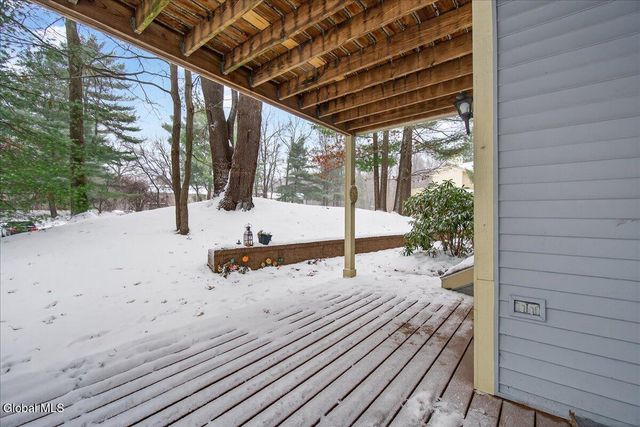 105 Yorktown Drive, Clifton Park, NY 12065