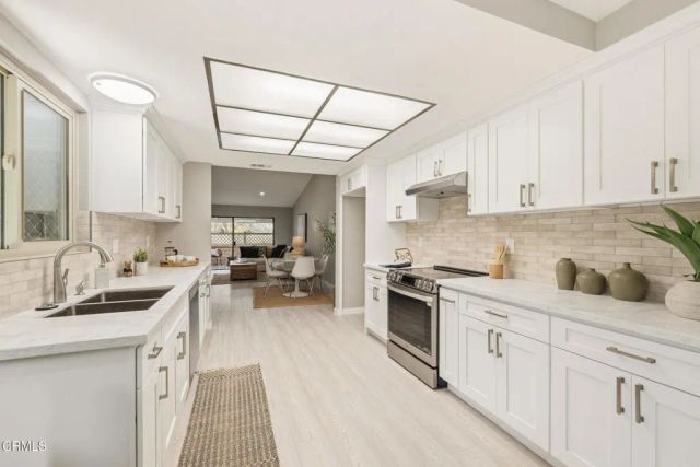 35124 Village 35, Camarillo, CA 93012