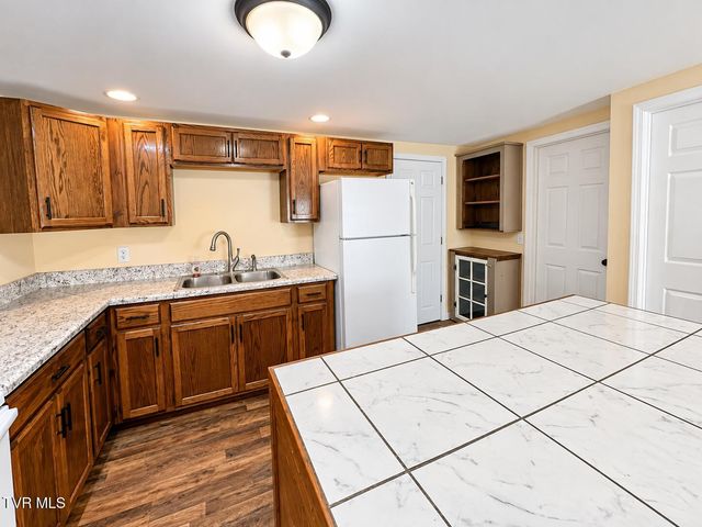 109 Dutchy Humphreys Road, Limestone, TN 37681