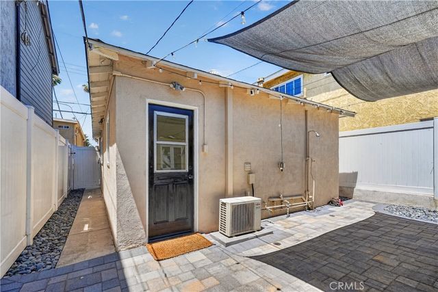 129 14th, Seal Beach, CA 90740