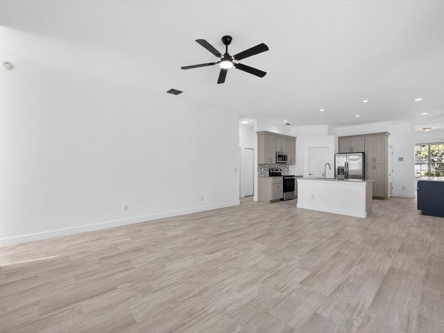 411 BOXWOOD DRIVE, Davenport, FL 33837