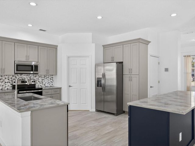 411 BOXWOOD DRIVE, Davenport, FL 33837