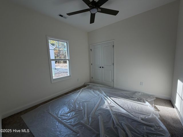 2401 Sunset Harbor Road SE, Bolivia, NC 28422