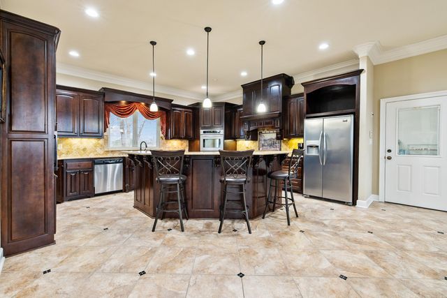 95 River Road Drive West, Mayflower, AR 72106