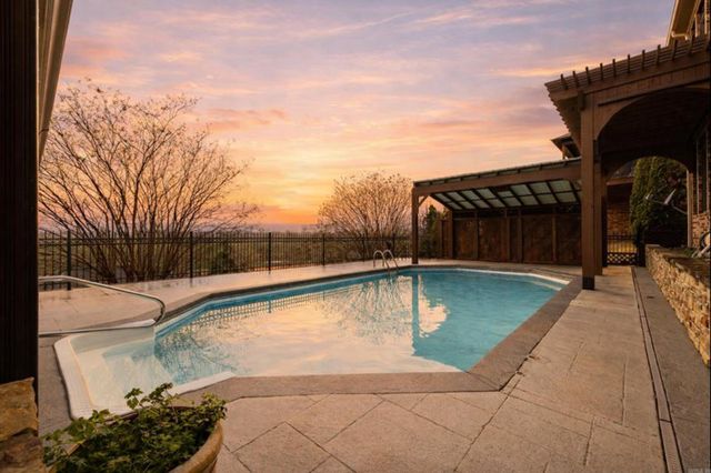 95 River Road Drive West, Mayflower, AR 72106