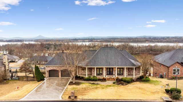 95 River Road Drive West, Mayflower, AR 72106