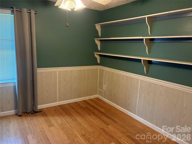 1008 Hopedale Drive, Lenoir, NC 28645