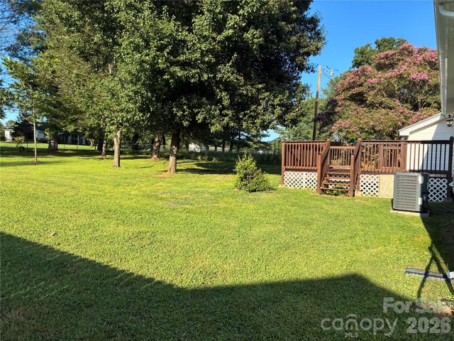 1008 Hopedale Drive, Lenoir, NC 28645