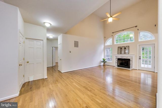6210 FOREST GROVE DR, Fredericksburg, VA 22407