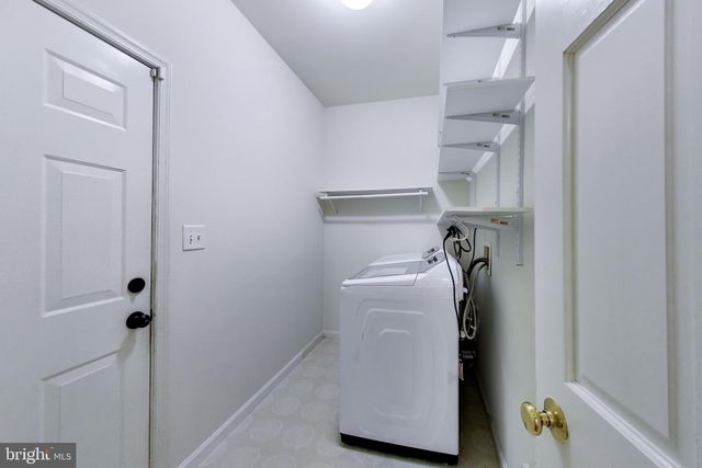 6210 FOREST GROVE DR, Fredericksburg, VA 22407