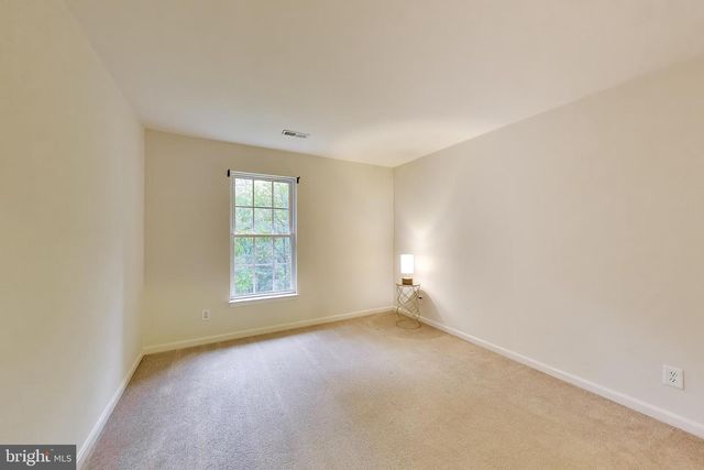 6210 FOREST GROVE DR, Fredericksburg, VA 22407