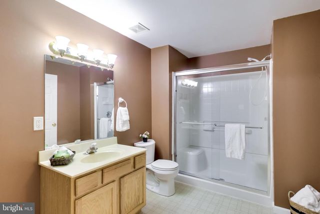 6210 FOREST GROVE DR, Fredericksburg, VA 22407