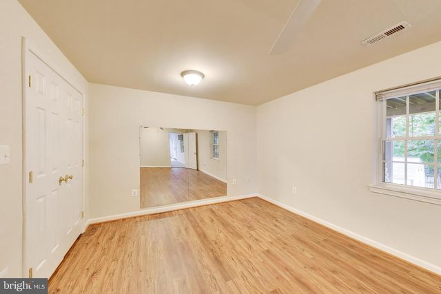 6210 FOREST GROVE DR, Fredericksburg, VA 22407