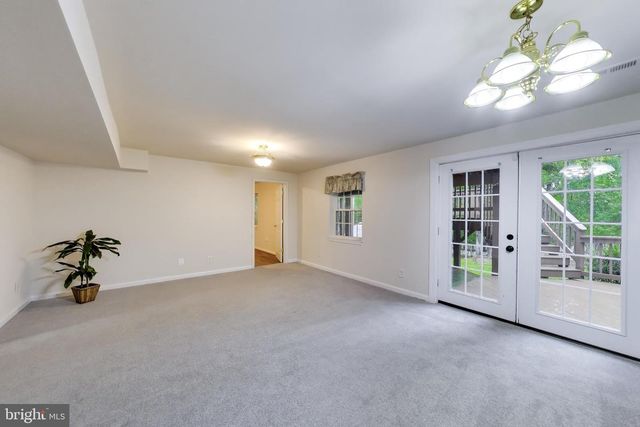 6210 FOREST GROVE DR, Fredericksburg, VA 22407