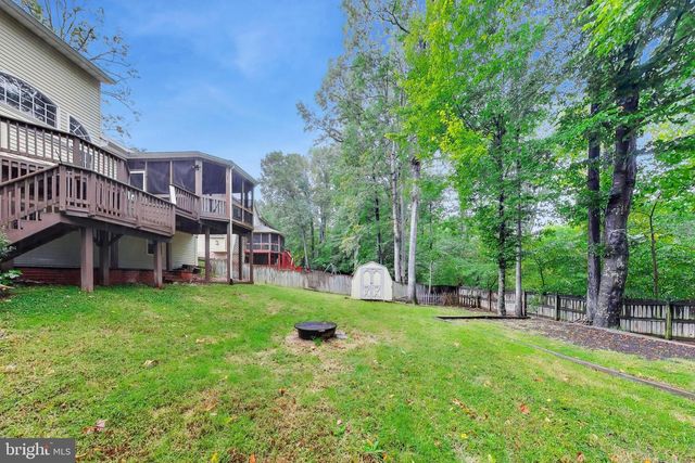 6210 FOREST GROVE DR, Fredericksburg, VA 22407