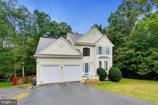 6210 FOREST GROVE DR, Fredericksburg, VA 22407