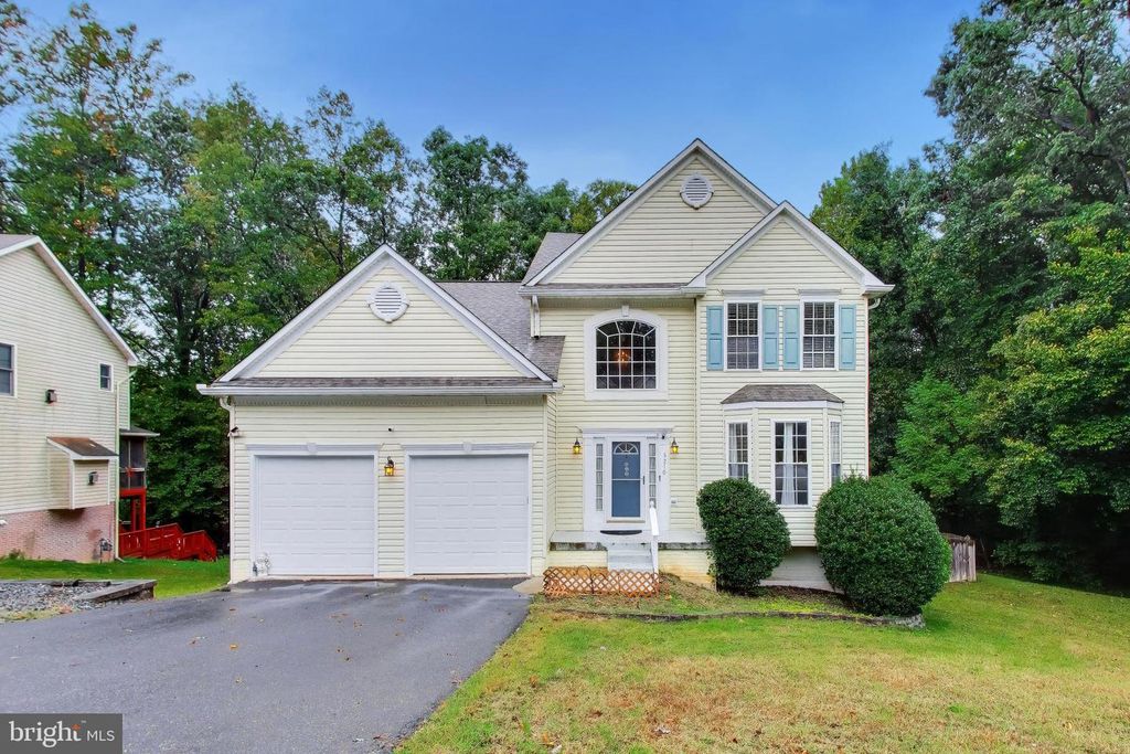 6210 FOREST GROVE DR, Fredericksburg, VA 22407