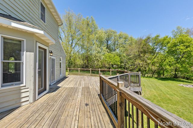 4689 8th Street, Caledonia, MI 49316