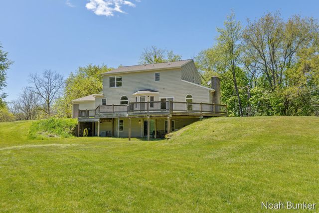 4689 8th Street, Caledonia, MI 49316
