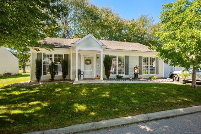 16 Beechwood Drive, Waterford, CT 06385