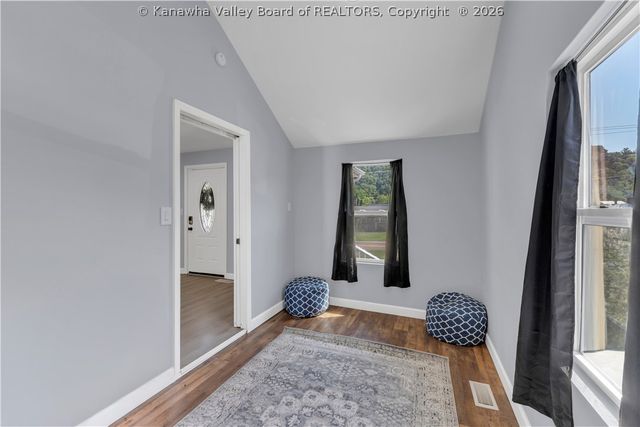 449 Strawberry Road, St Albans, WV 25177