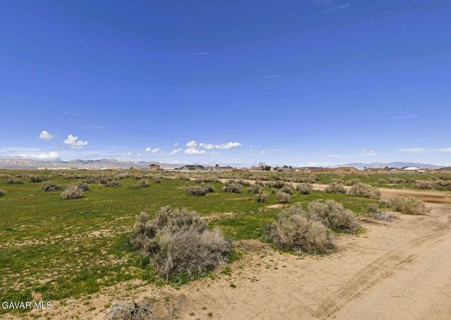 8195 Bolden Drive, California City, CA 93505