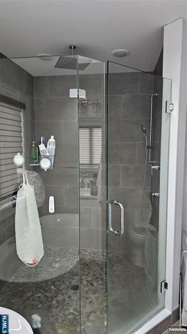 235 5th Street A, Palisades Park, NJ 07650