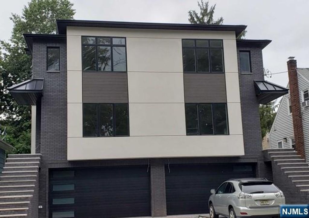 235 5th Street A, Palisades Park, NJ 07650