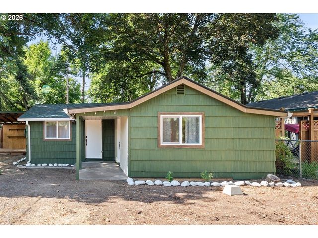 11126 Se BOISE St, Portland, OR 97266