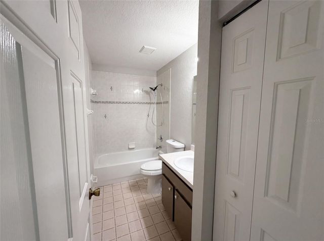 17956 SW 25TH AVENUE ROAD, Ocala, FL 34473