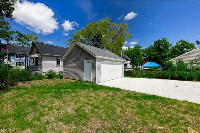 14509 Westropp Avenue, Cleveland, OH 44110