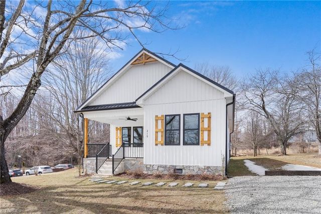 219 Grayson Street, Sparta, NC 28675