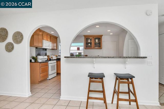 1475 Bassett Dr, Concord, CA 94521