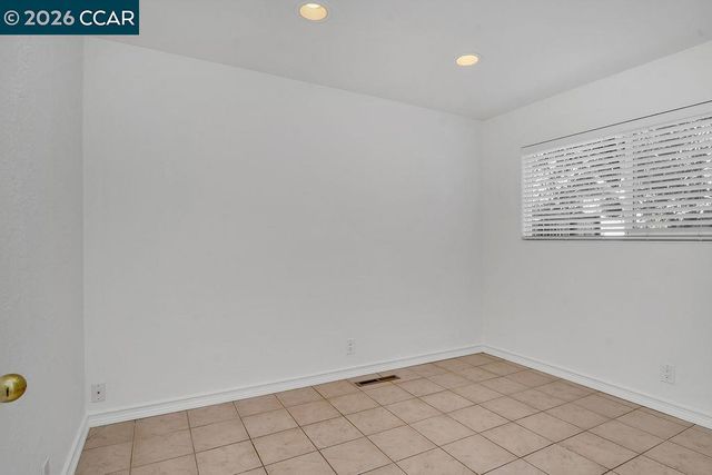 1475 Bassett Dr, Concord, CA 94521