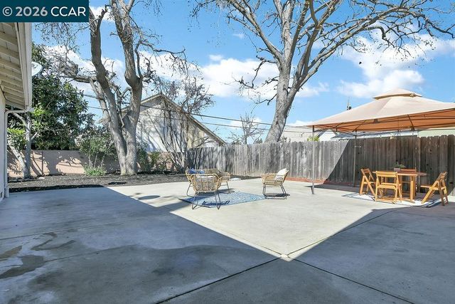1475 Bassett Dr, Concord, CA 94521