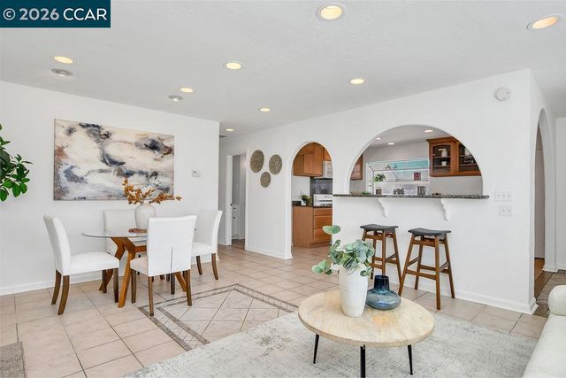 1475 Bassett Dr, Concord, CA 94521