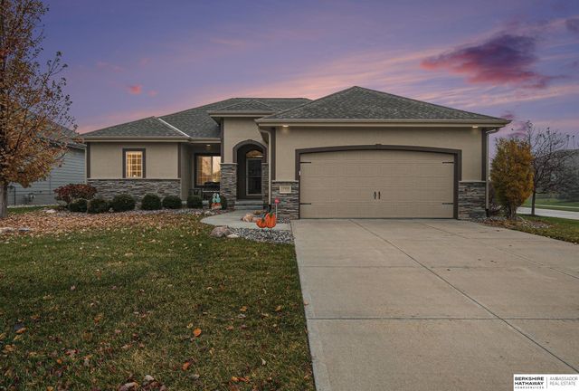 10908 S 175th Avenue, Omaha, NE 68136