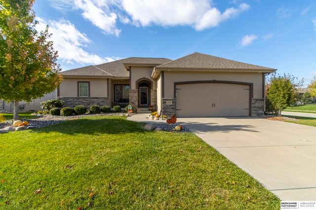 10908 S 175th Avenue, Omaha, NE 68136