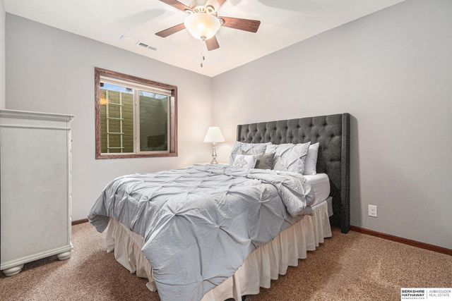 10908 S 175th Avenue, Omaha, NE 68136