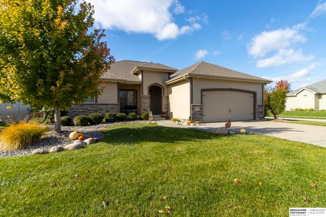 10908 S 175th Avenue, Omaha, NE 68136