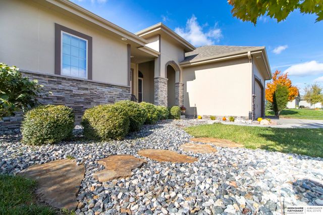 10908 S 175th Avenue, Omaha, NE 68136