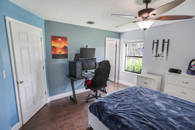 17563 67th Court N, The Acreage, FL 33470