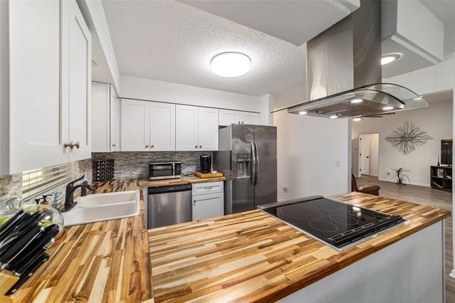 19040 SW 91ST LANE, Dunnellon, FL 34432