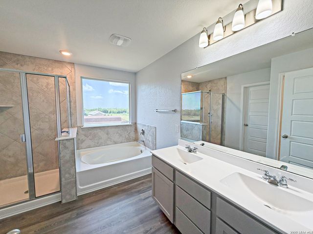 2427 Bart Cv, San Antonio, TX 78244