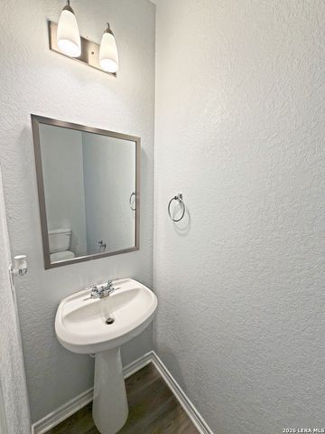 2427 Bart Cv, San Antonio, TX 78244